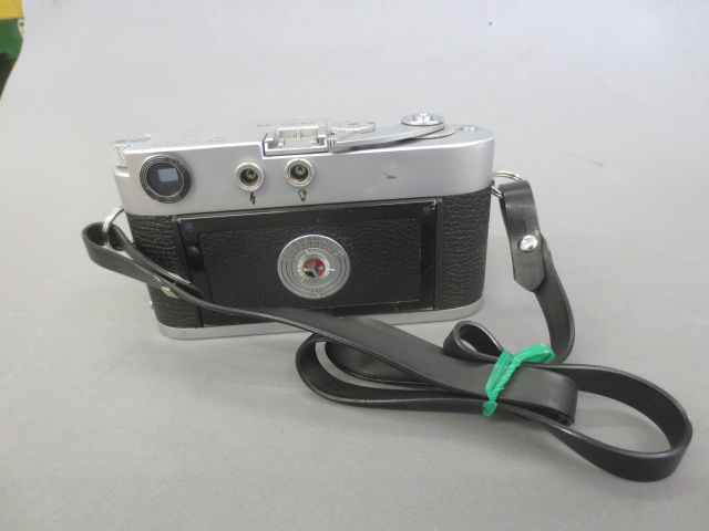 Camera Body, 35mm, Leica Model M2, Serial Number 1131817, Camera Only, The M2 Model Was In Production From 1957 To 1967, Practical, Silver, Leica, 1950s+, Metal