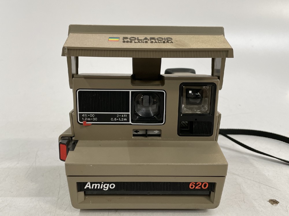 Polaroid 600 Land Camera/Amigo 620. Uses Polaroid 600 Series Film, which Is Readily Available As Of 04/23/2019.  Introduced: 1982., Brown, Polaroid, 1980s+, Plastic