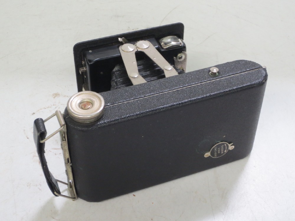 Camera, Amateur, Jiffy Kodak Six-20 Series II, Manufactured From July 1937 To June 1948, Black, 1930+, Metal, USA