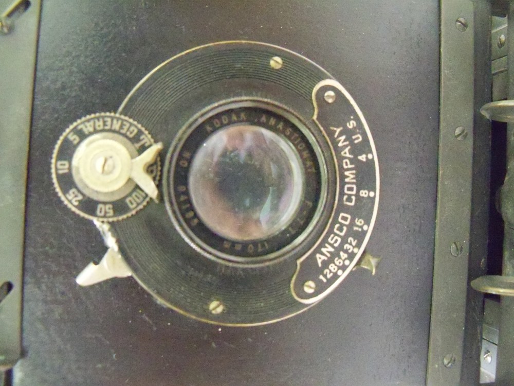 Graflex Camera, Black, Crown, Metal