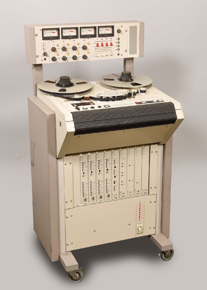 Reel-To-Reel Tape Recorder, Four Track Otari Unit MTR1211, Beige, Otari, 1980s+