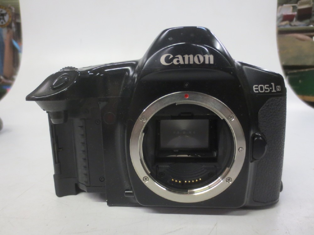 Canon EOS-1N, Ser.No.214696.  Body Only.  Practical., Black, Canon, 1990+, Metal, Japan