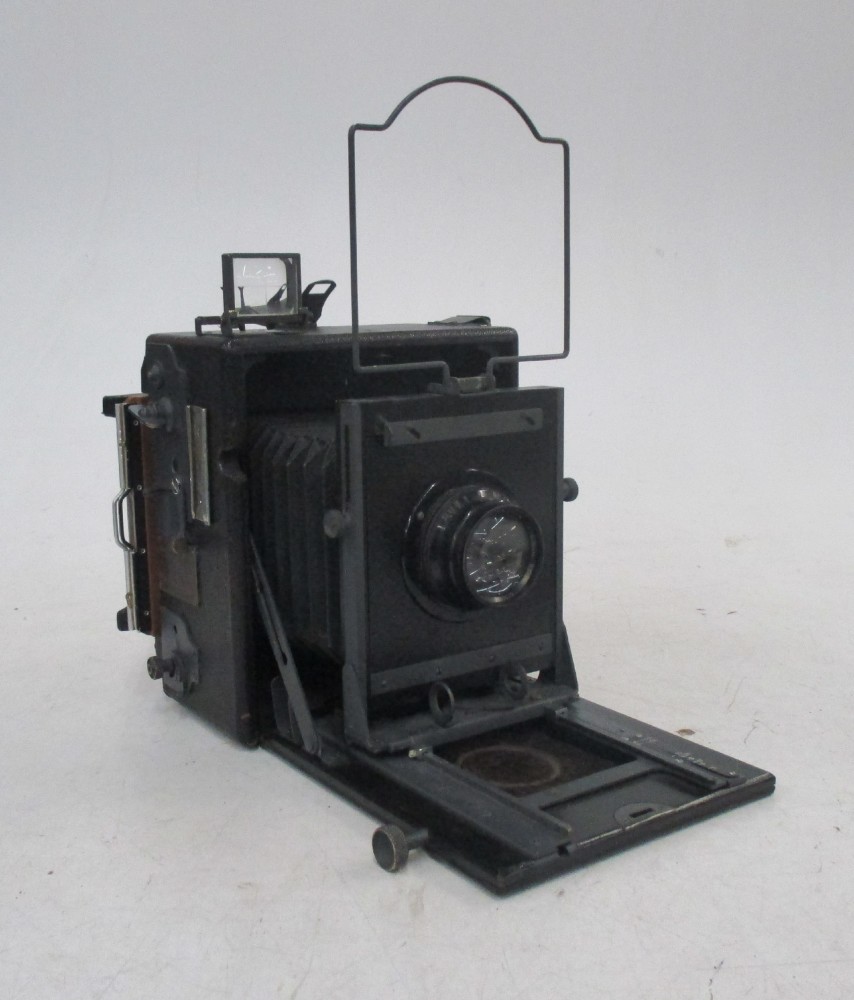 Camera, Graflex Speed Graphic Pre-Anniversary Model, With Lens And 1 Film Magazine, Bausch and Lomb 4x5 Tessar Lens Serial Number 3236878, Black, Wood, 12" L, 10" W, 16" H
