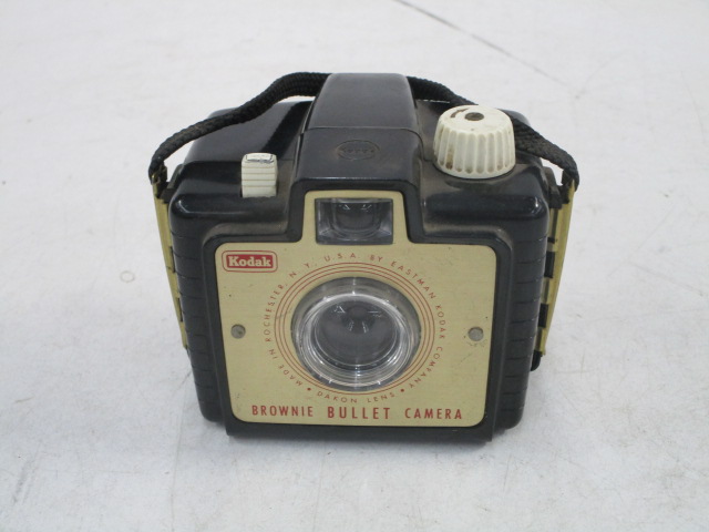 Camera, Kodak Brownie Bullet Camera.  Used 127 Film.  manufactured: 1957-1964, Black, Kodak, 1950+, Metal