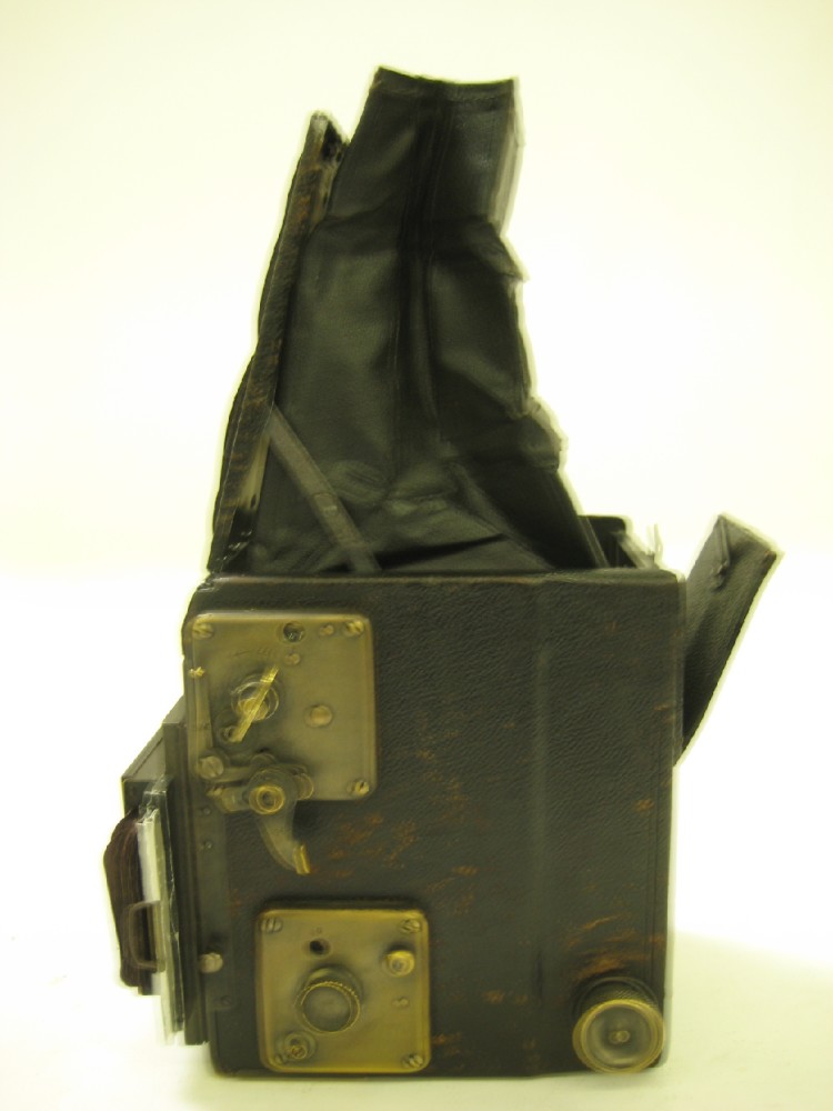Camera, Graflex, Top-Fold Model, Black, 1900s+, Wood, USA