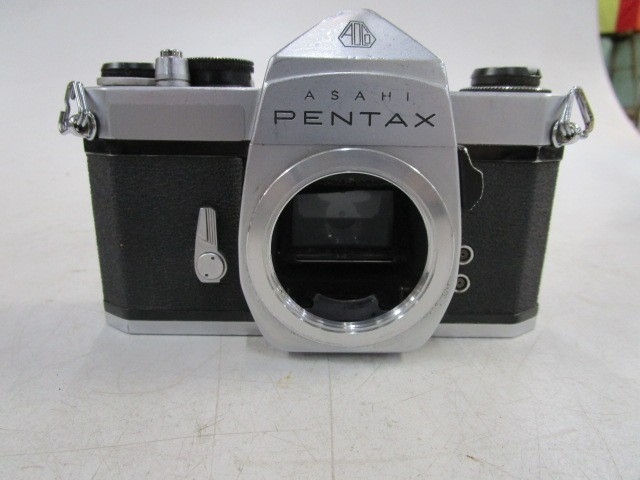Camera Body, SLR, Asahi Pentax Spotmatic, Serial Number 2609532, Introduced 1964, Silver, Pentax, 1960s+, Metal
