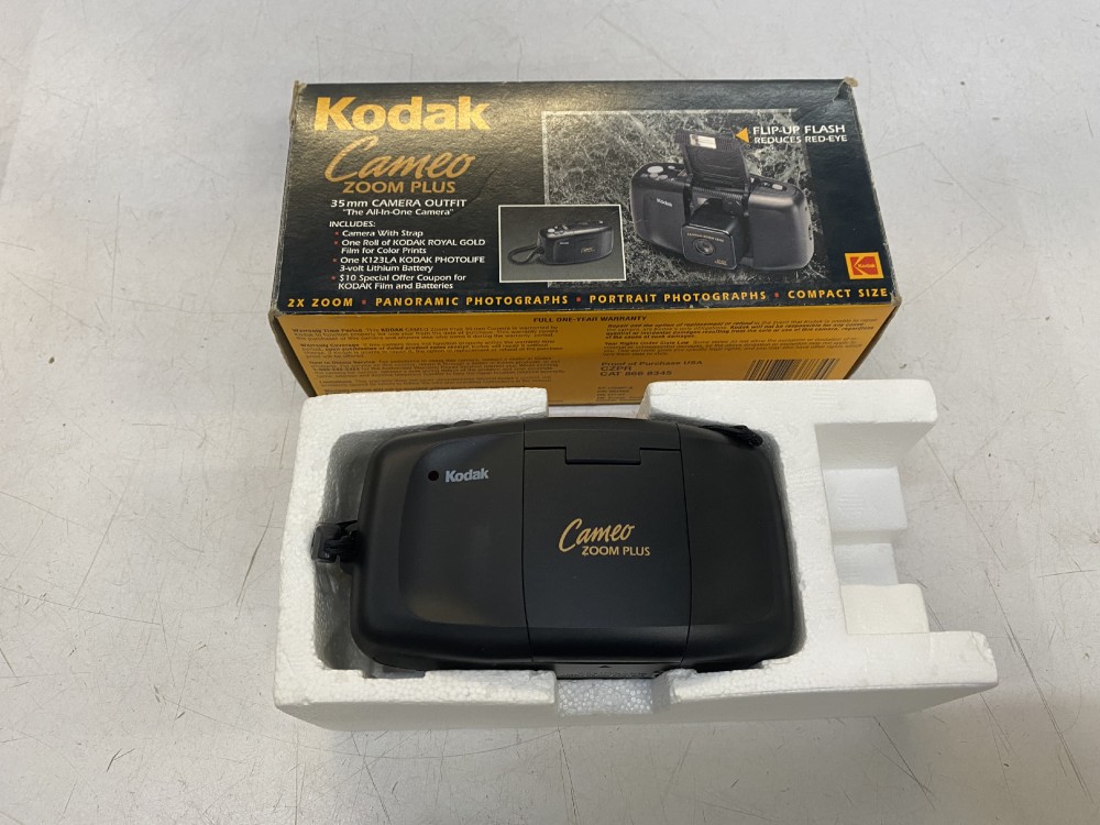 Still Camera, Cameo Zoom Plus, Kodak, In Box, Yellow, 1990s+, Plastic, USA