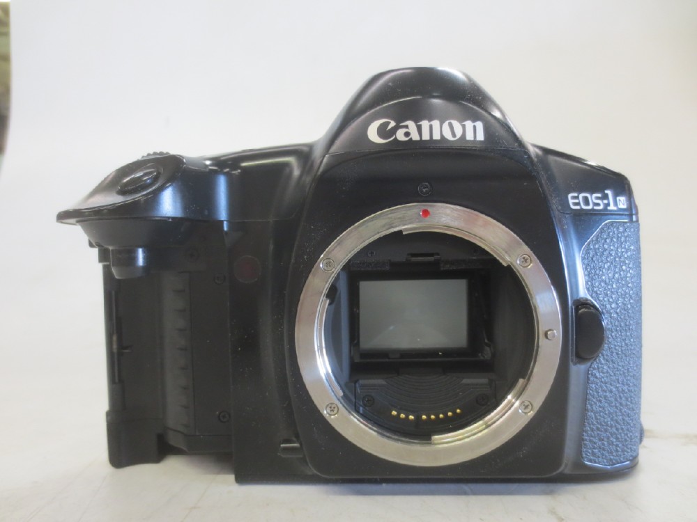 Camera Body, 35mm, Canon Model EOS-1N, Serial Number 191214, Practical, Black, Canon, 1990s+, Metal
