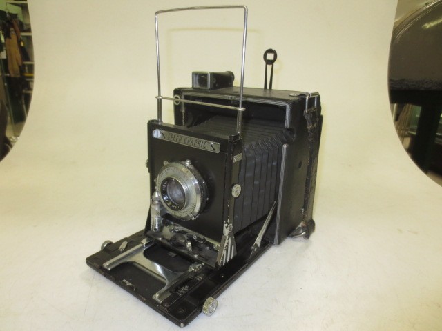 Camera, Graflex Speed Graphic, With Side Handle And Film Magazine, Black, 1940s+, Wood, USA