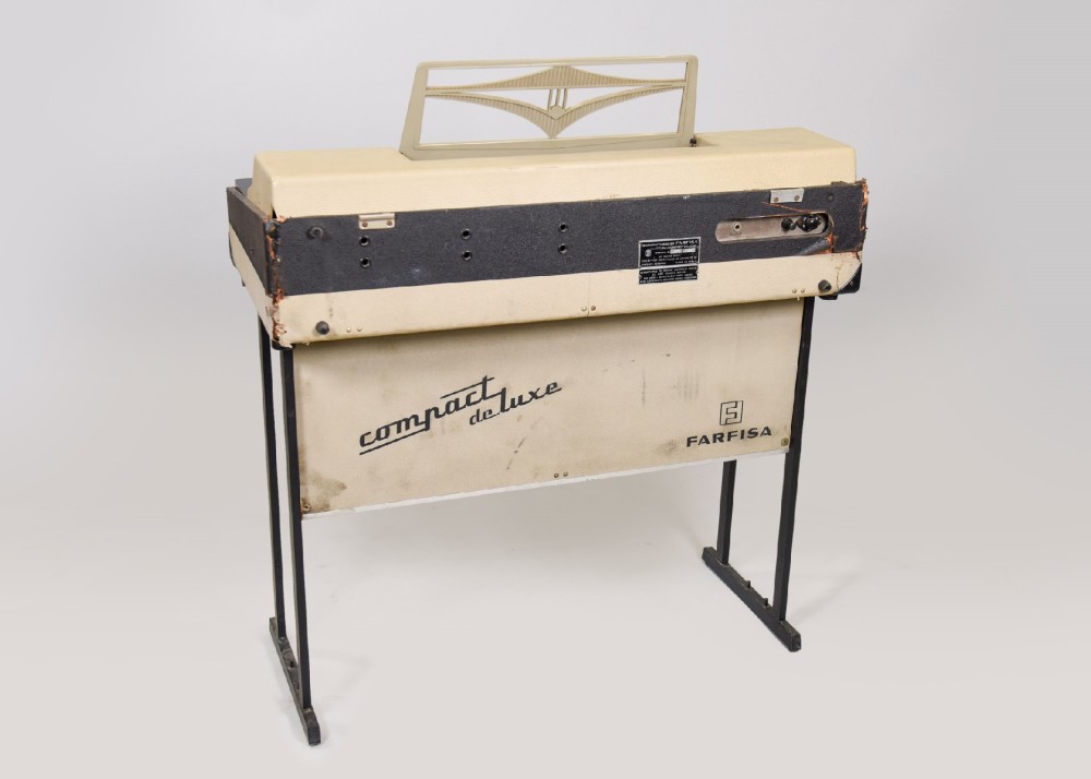 Keyboard, Organ, Compact Deluxe, Include Bass Key And Pedal, Has Cover, Non-Operational, Gray, Farfisa, 1960+