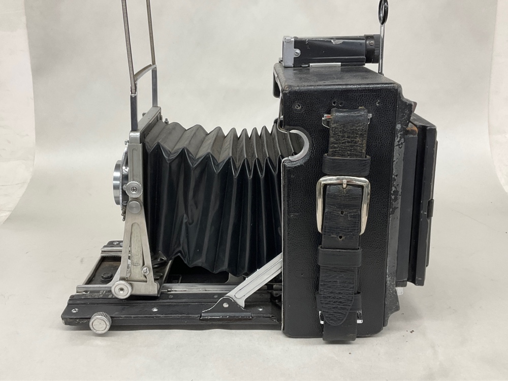 Camera, Graflex Crown Graphic, With Lens, Film Magazine, And Side Handle, Silver, Crown Graphic, 1950s+, Wood