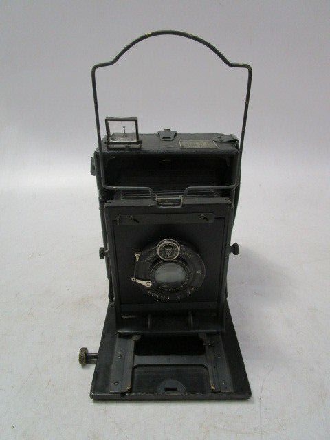 Camera, Speed Graphic Pre-Anniversary Model, Doppel Lens, One Film Magazine, Black, 1930s+, Wood