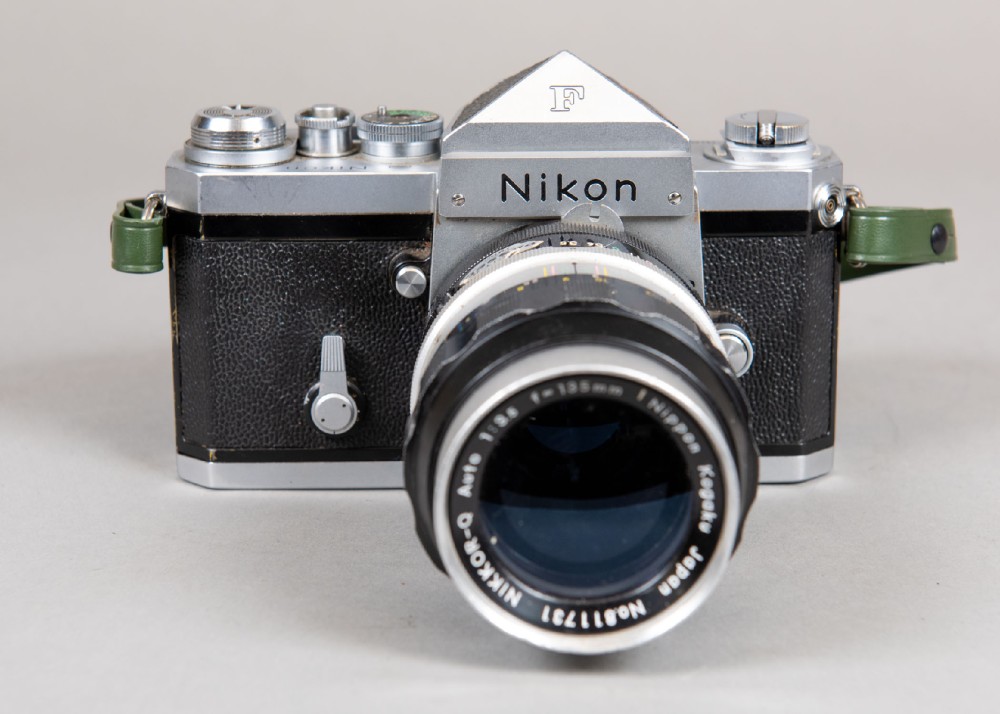 Camera, 35mm, Nikon F, Ser.No.7213508, Introduced 1959, Black, 1950+, Metal, Japan