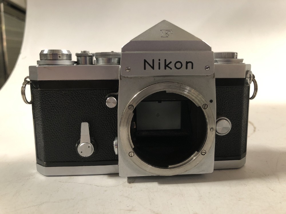 Camera, 35mm, Nikon F, Ser.No.7213508, Introduced 1959, Black, 1950+, Metal, Japan