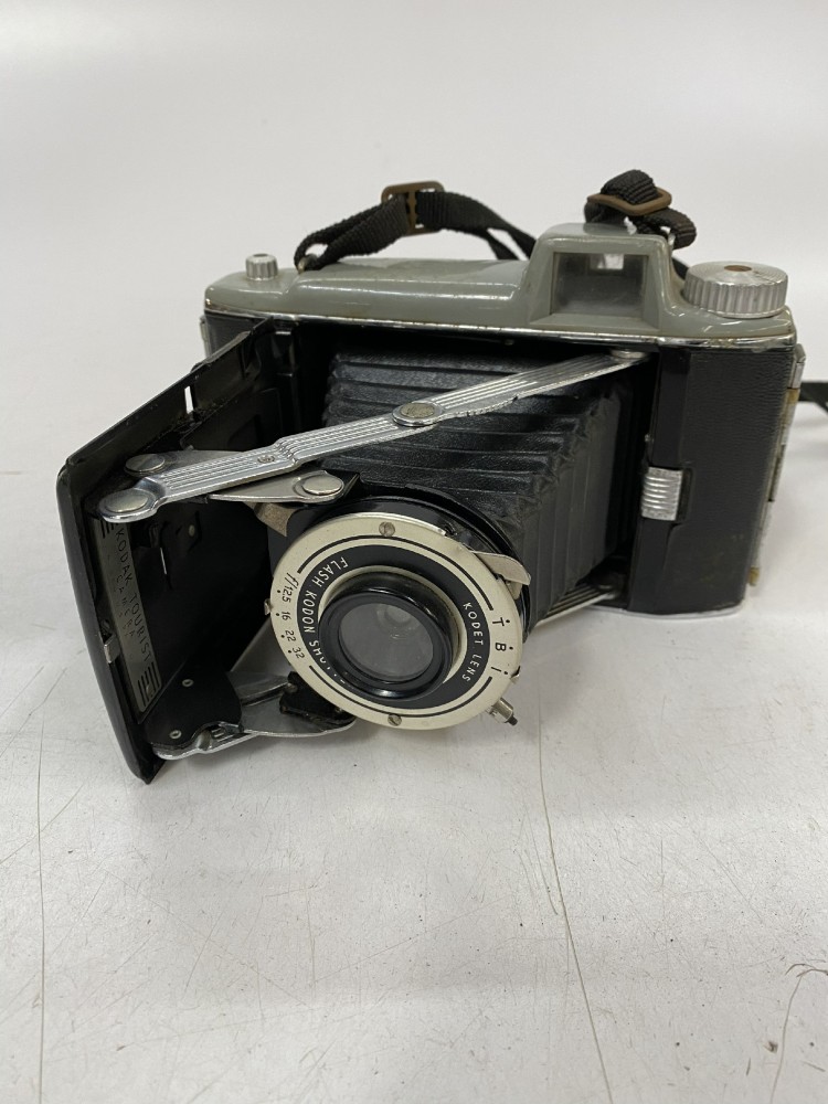 Still Camera, Kodak, Black, 1940s+, Plastic