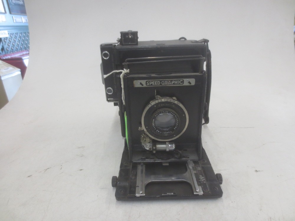 Camera, Graflex Speed Graphic, With Side Handle And Film Magazine., Black, 1940s+, Wood, USA