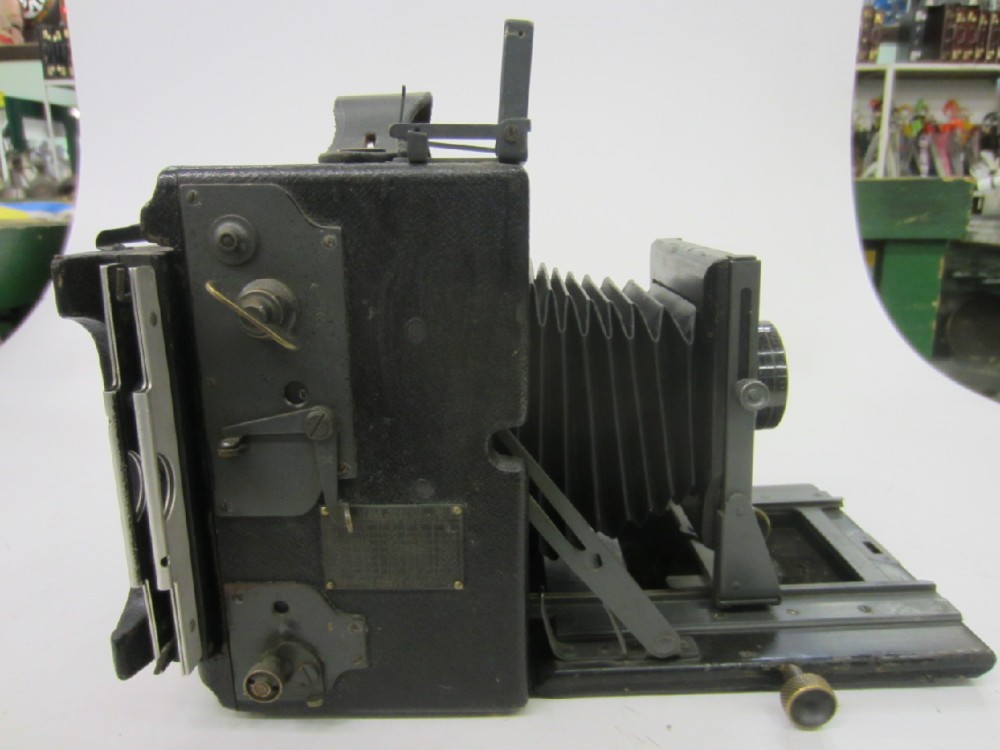 Camera, Graflex, Top Handle Model, Manufactured 1912-1927, Black, 1920s+, Wood, USA