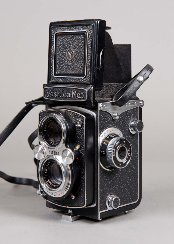 Camera, Yashica Mat, Serial Number 841687, With Neck Strap, Black, Yashica, 1950s+, Plastic, 3.5, 3", 6"