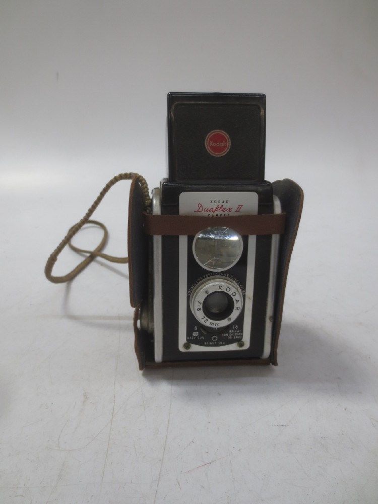 Kodak Duaflex III With Leather Case And Strap , Black, 1950+, Metal