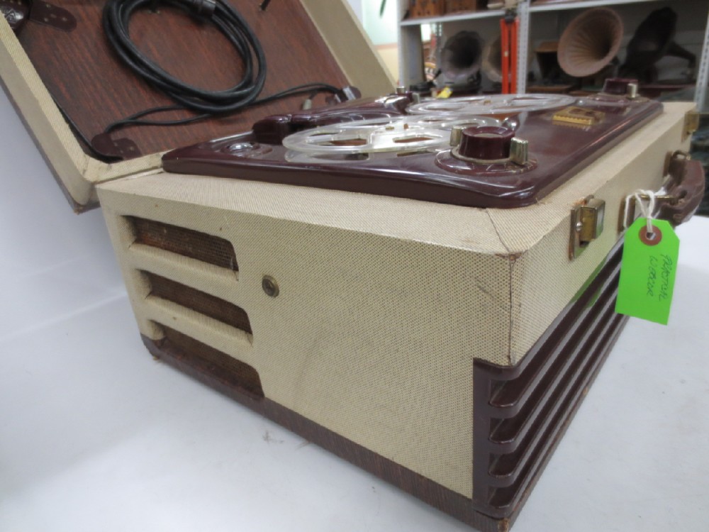 Reel-To-Reel Tape Recorder, Webcor Model 2130, Serial Number 71534, Has Top Lid, Cloth Covered Outside Body And Leather Handle, Practical, Tan, Webcor, 1950s+, Wood