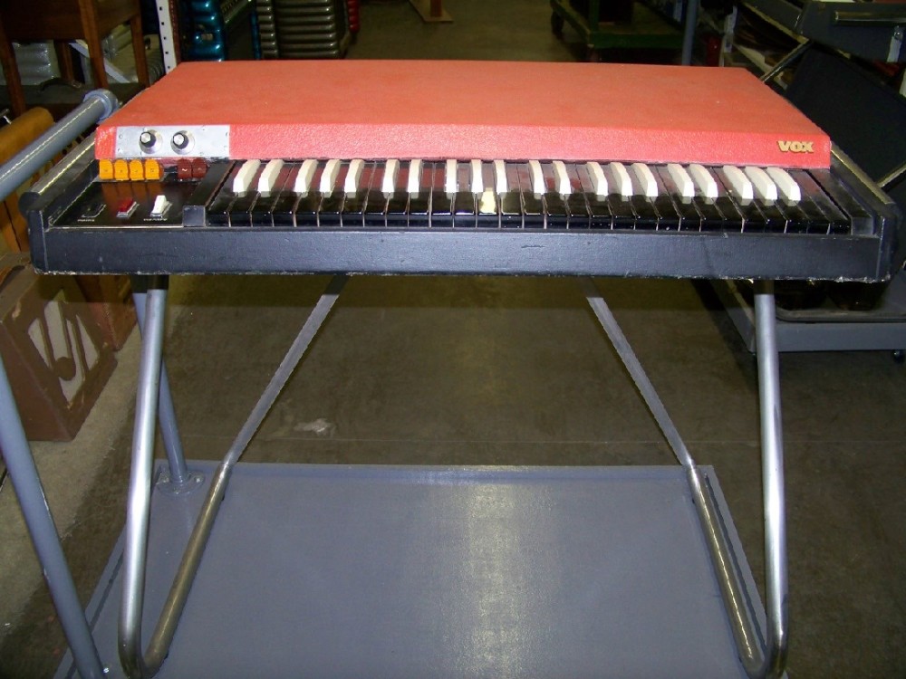 Keyboard, Organ, Vox Continental, Introduced 1965,  Has Cover, Practical, Playwear, English Version, Organ Dolly Available, Orange, Vox, 1960s+, England