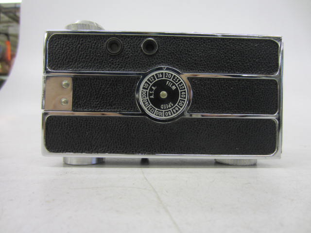Argus C2, uses 35mm film, First manufactured in 1939, Black, Argus, 1930s